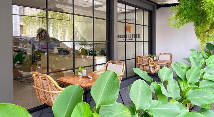 Masri Living By Daphna International Hotell Yogyakarta Exteriör bild