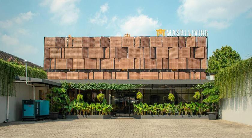 Masri Living By Daphna International Hotell Yogyakarta Exteriör bild